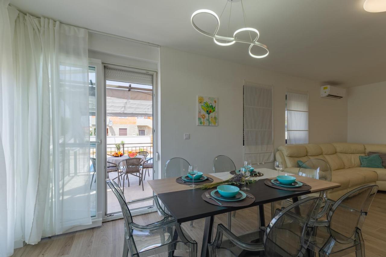 Villa Family And Friends Private Heated Pool With Jacuzzi Zadar Ngoại thất bức ảnh