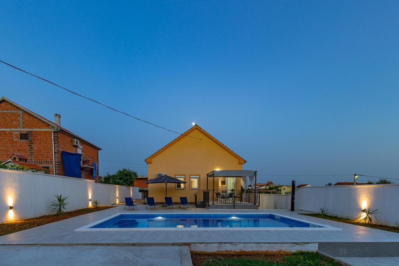 Villa Family And Friends Private Heated Pool With Jacuzzi Zadar Ngoại thất bức ảnh