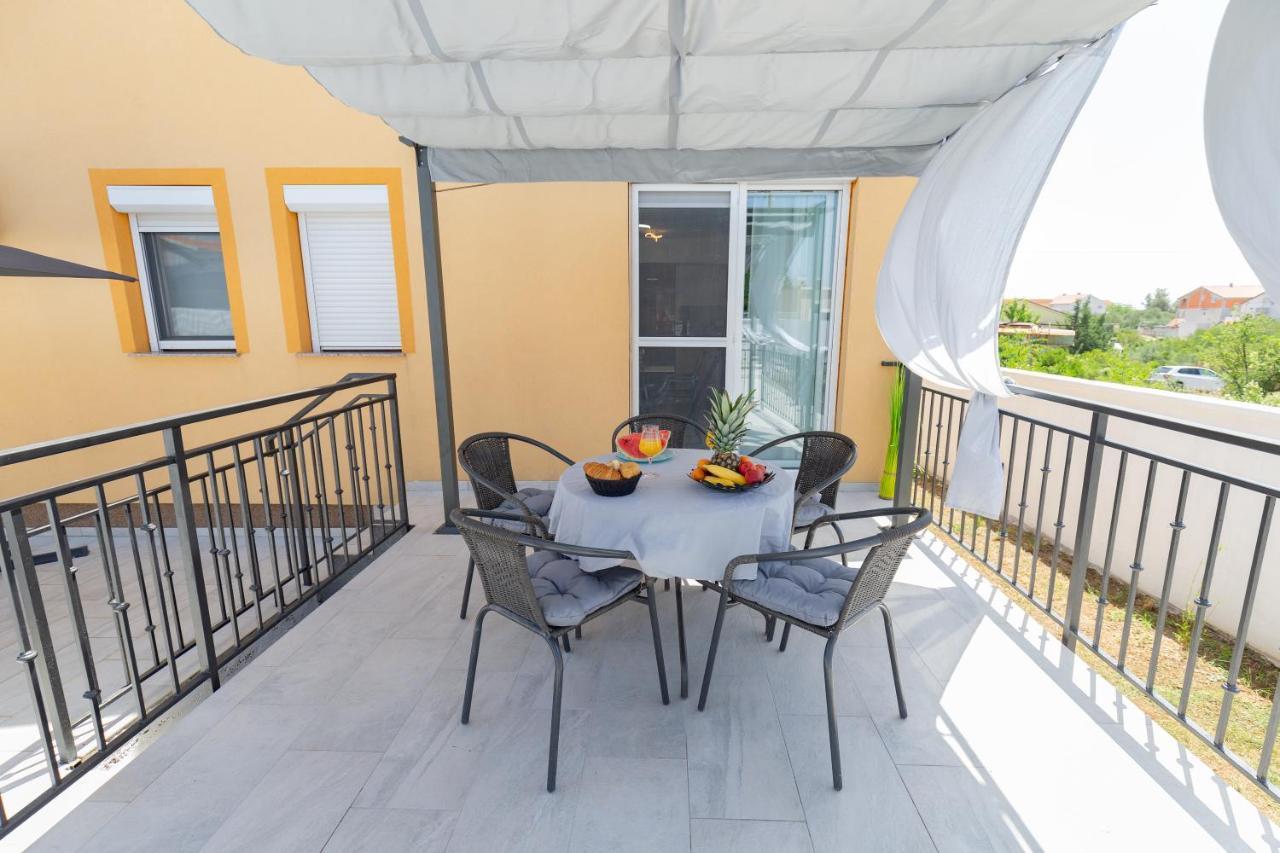 Villa Family And Friends Private Heated Pool With Jacuzzi Zadar Ngoại thất bức ảnh